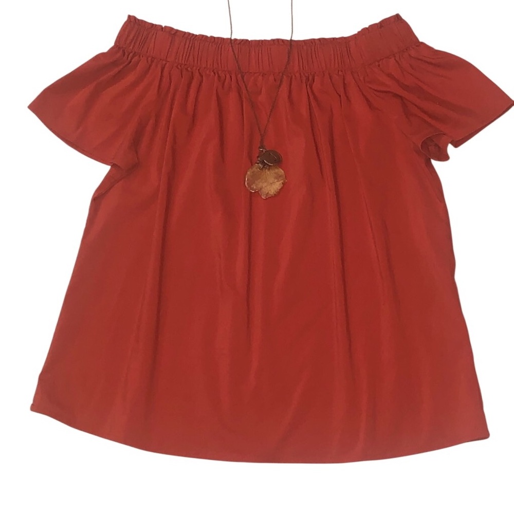 💕5️⃣ Eva Mendes for New York & Company Red Off-Shoulder Blouse
